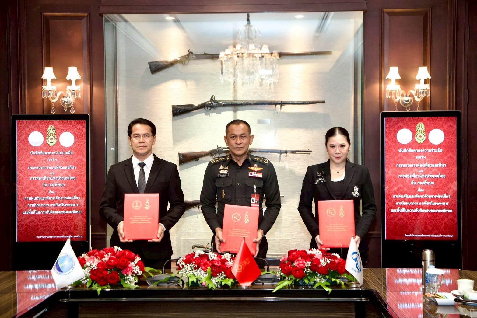ททท. และ กระทรวงการท่องเที่ยวและกีฬา ผนึกกำลัง กองทัพบก ลงนาม MOU ส่งเสริมการท่องเที่ยว กีฬา และนันทนาการของประเทศไทย ยกระดับแหล่งท่องเที่ยวเขตทหาร สู่การท่องเที่ยวคุณภาพอย่างยั่งยืน