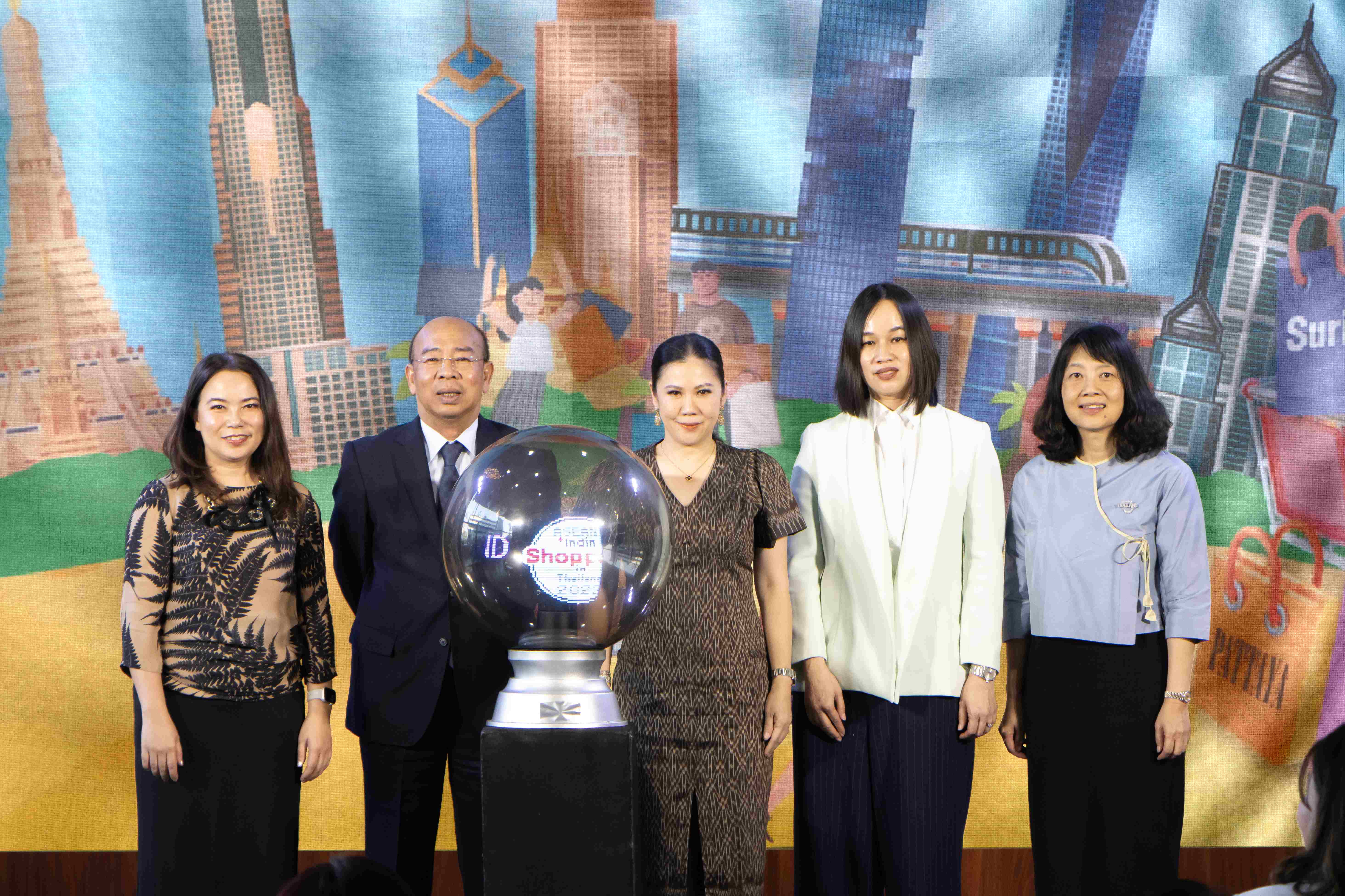 ททท. จัดทำโครงการ ASEAN + INDIA SHOPPERS IN THAILAND 2025 กระตุ้นการใช้จ่ายของนักท่องเที่ยวกลุ่มอาเซียนและอินเดีย ผลักดันประเทศไทยเป็นศูนย์กลางในการเดินทางของภูมิภาคอาเซียน ​​​​​​​