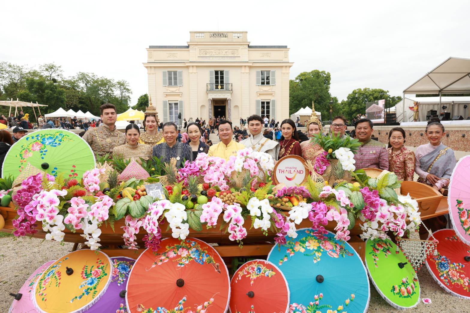 ททท. ร่วมกับ สถานเอกอัครราชทูตไทย ณ กรุงปารีส ปลุกเสน่ห์ไทยกลางปารีส สาธารณรัฐฝรั่งเศส กับเทศกาล Tout à fait Thaï 2025  ยกตลาดน้ำ-กิจกรรม 5 Must Do in Thailand สร้างแรงบันดาลใจ ดึงตลาดคุณภาพเที่ยวไทยตลอดปี