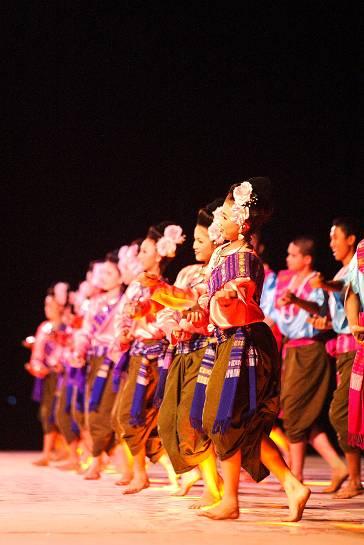 ททท.นครราชสีมา ขอเชิญทุกท่านชมการแสดงมินิไลท์ แอนด์ ซาวด์ พิมาย
