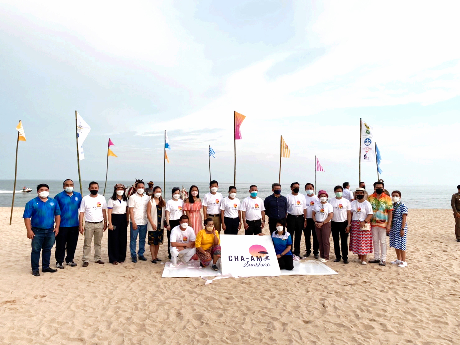 ทุกภาคส่วนร่วมใจเปิดเมืองท่องเที่ยวชายหาดชะอำ โครงการ “CHA-AM Sunshine”   ภายใต้มาตรฐานความปลอดภัย พร้อมเดินหน้าขับเคลื่อนการท่องเที่ยวเมืองเพชรบุรี