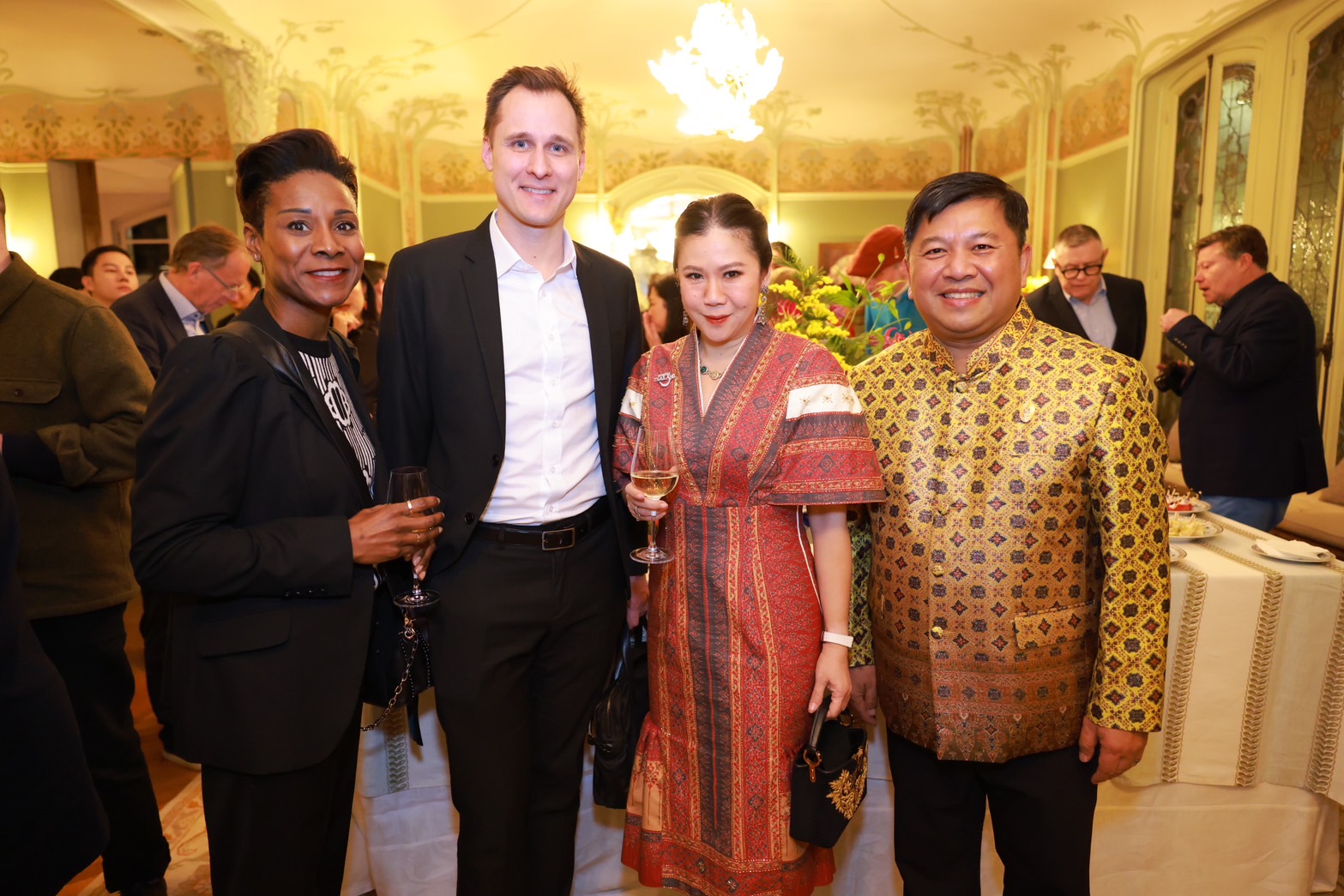 ททท. สำนักงานปารีส ร่วมมือกับ Louis Vuitton เปิดตัว Louis Vuitton BANGKOK City Guide 2025 ประชาสัมพันธ์กรุงเทพมหานคร กระตุ้นการเดินทางของนักท่องเที่ยวกลุ่มไฮเอนด์
