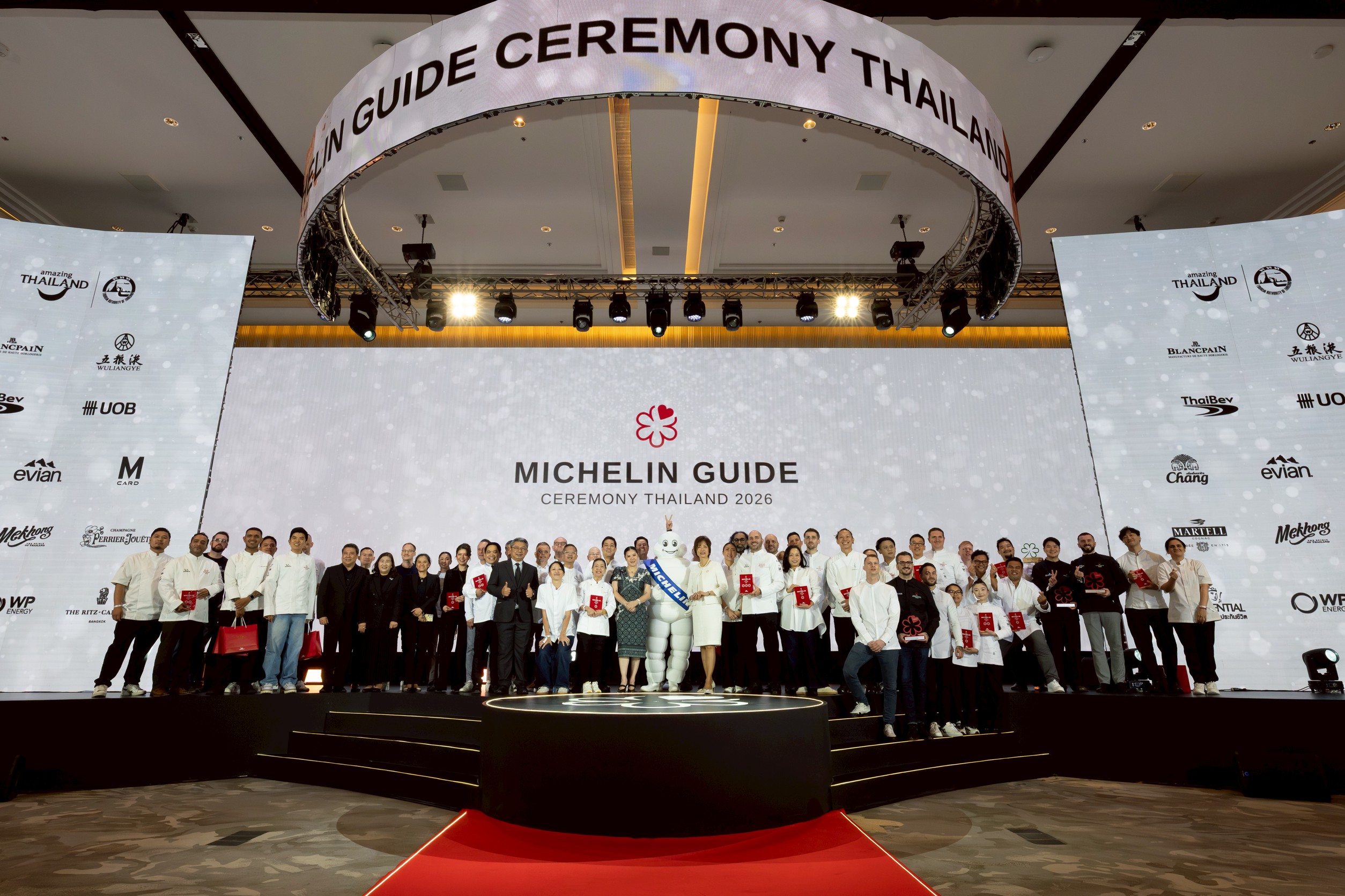 “มิชลิน ไกด์ ประเทศไทย” เผยลิสต์ร้านอาหารไทยคว้า ‘ดาวมิชลิน’ ประจำปี 2569 เพิ่ม 10 ร้าน  หนึ่งในนั้นติดอันดับ ‘สามดาวมิชลิน’ เป็นร้านที่สองของประเทศ 