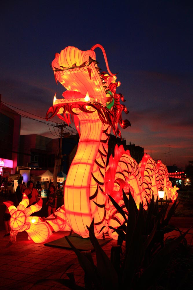 สนุกสุขสันต์ รับวันตรุษจีนกับงานราชบุรีไชน่าทาวน์ 2013